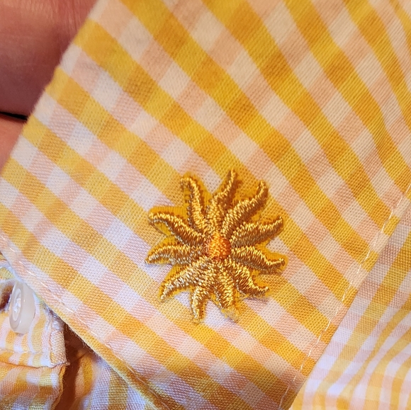 Yellow plaid sun sunflower embroidered button up - Picture 5 of 8